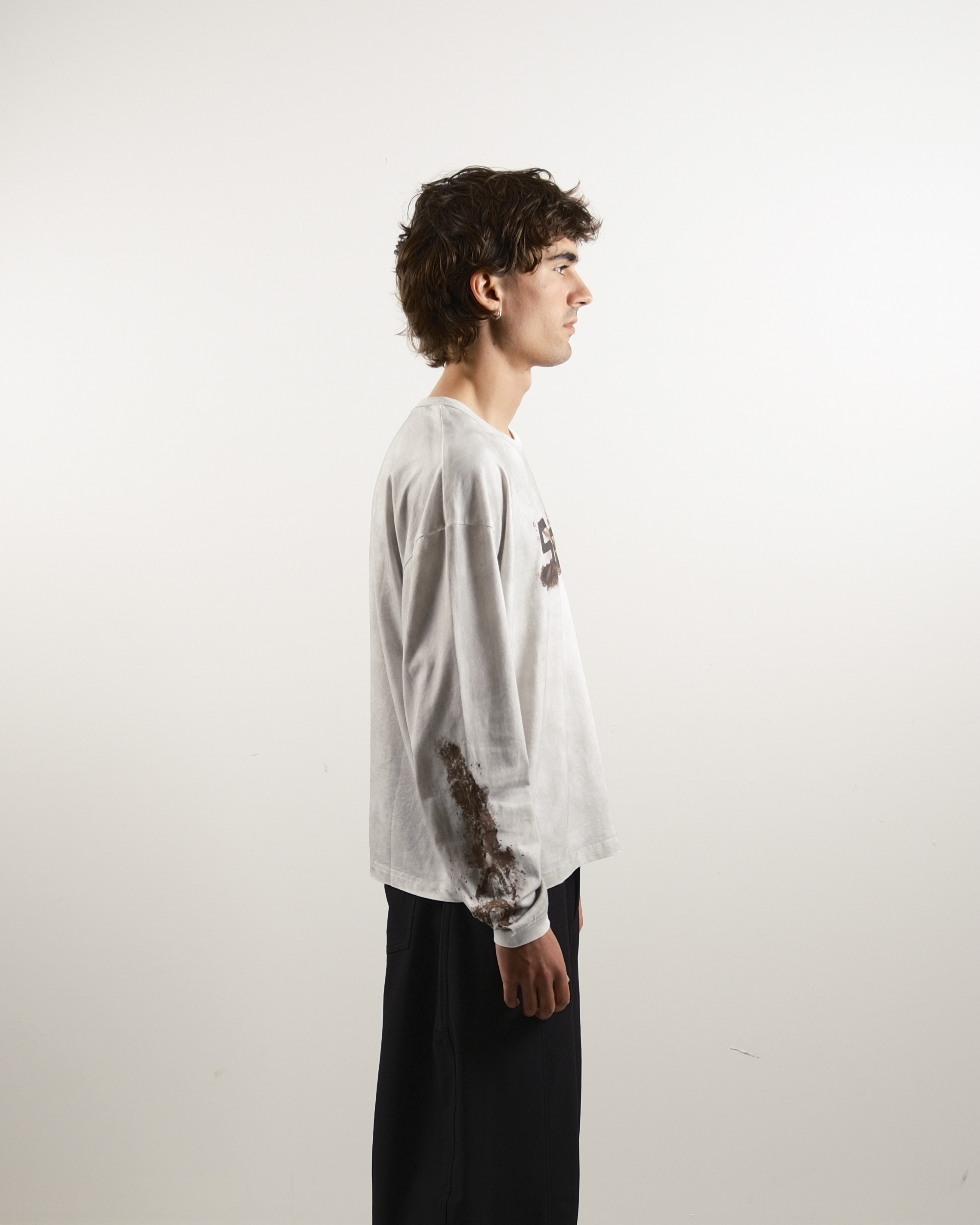 Clay Graphic Long Sleeve T-Shirt
