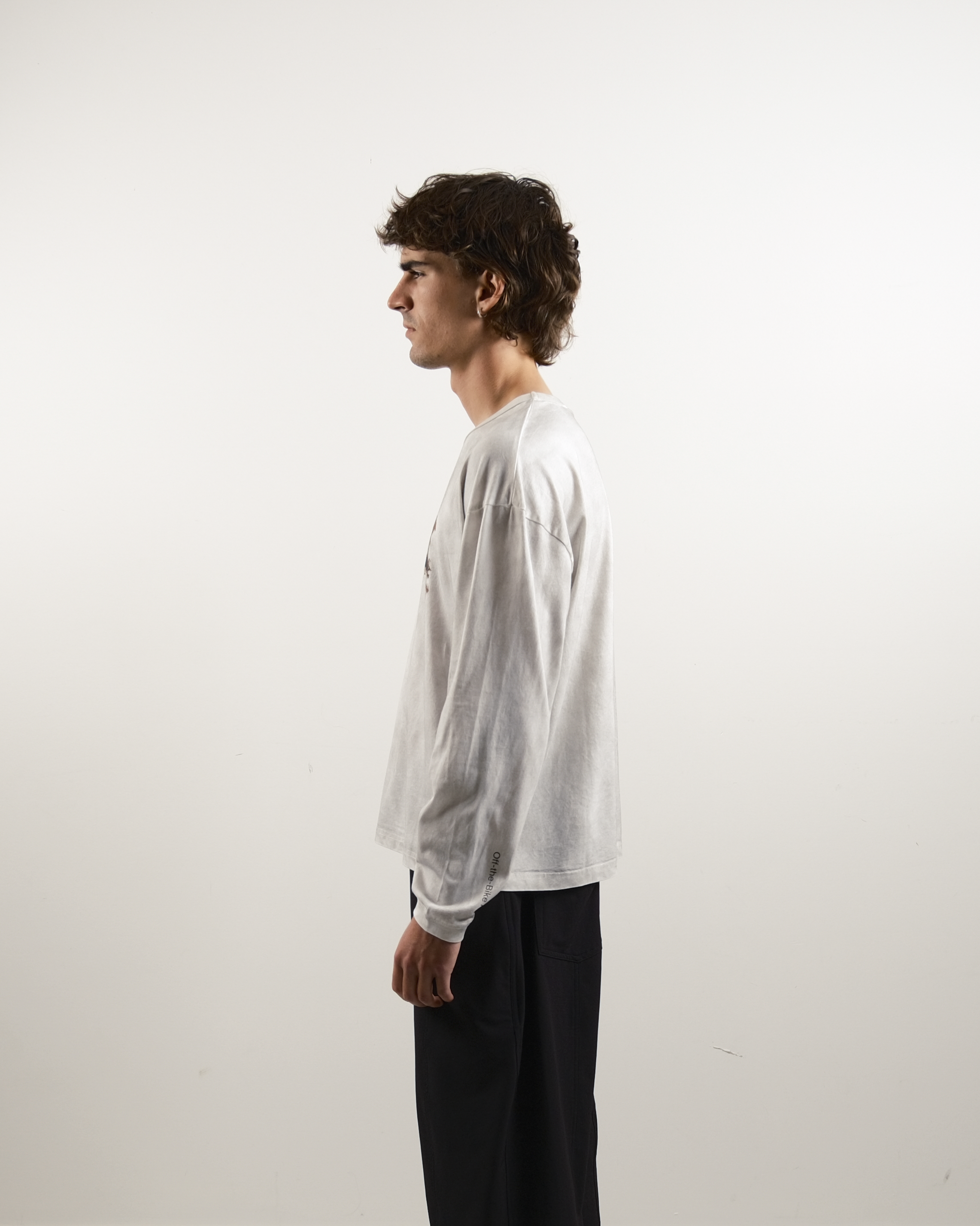 Clay Graphic Long Sleeve T-Shirt
