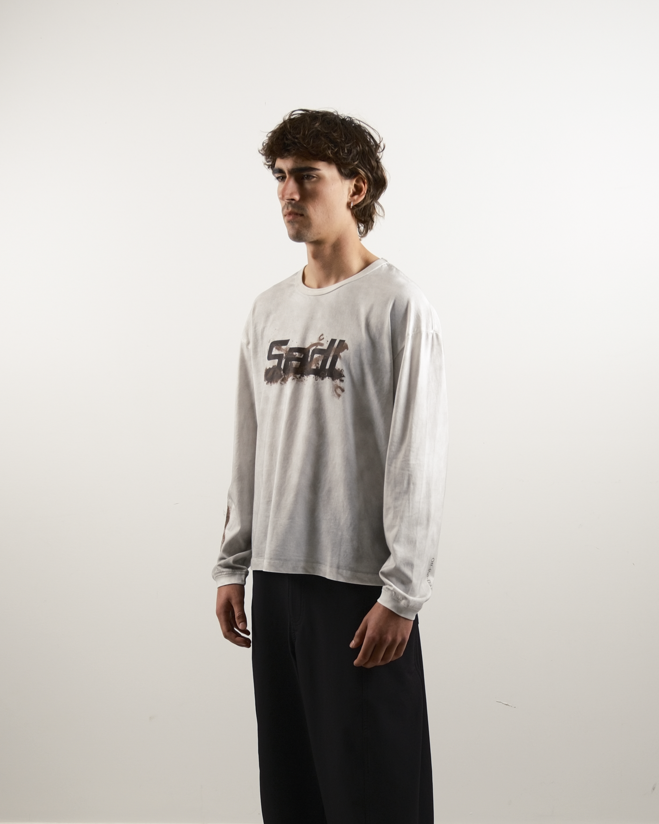 Clay Graphic Long Sleeve T-Shirt